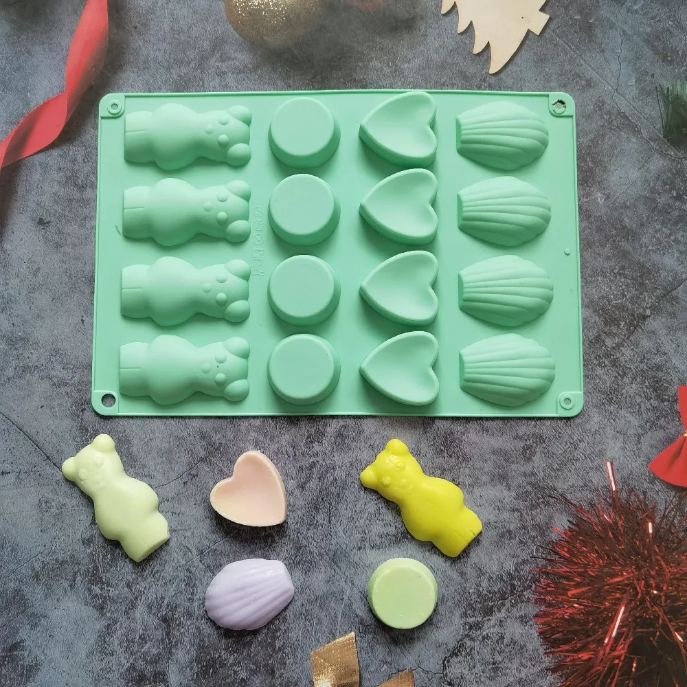 

Mini Cartoon Bear Silicone Mold 3D Gummy Bear Cake Chocolate Mold Candy Ice Tray Jelly Moulds Biscuit Baking Tools