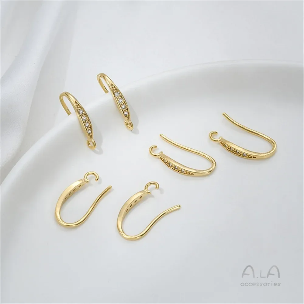 Сумка 14 карат с инкрустацией золотом цирконом и геометрическим рисунком