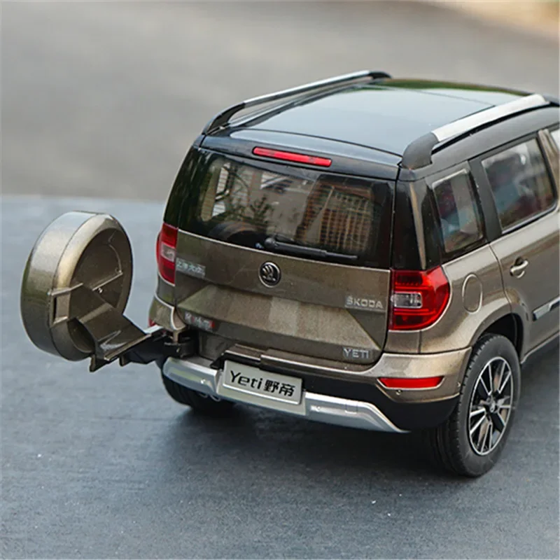 Наклейка на автомобиль для модели Skoda Yeti SUV 1:18, литая металлическая модель внедорожника, высокодетализированная коллекционная модель автомобиля для города и бездорожья (art.: 3920dc00da515) - 3920dc00da515