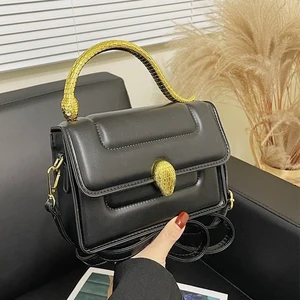 Luxury Branded Women's Shoulder Bags 2022 Thick Chain Quilted Shoulder Purses And Handbag Women Clut