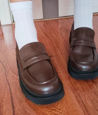 2022 Лоферы женская обувь из лакированной кожи Весенняя на платформе большого