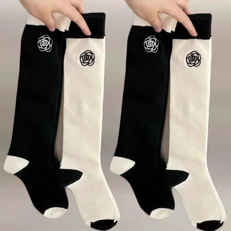 

Носки Длинные хлопковые в японском стиле, носки в стиле «лолита», черные, белые, розовые камелии, высокие, теплые, в стиле JK, 1/2 пары, весна-осень