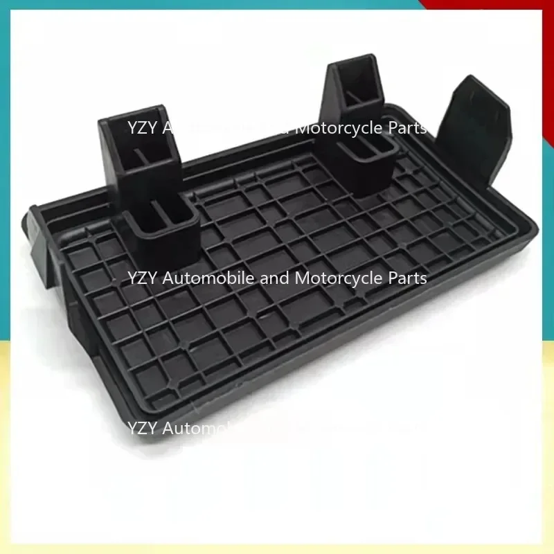 Крышка воздушного фильтра для Tiida Sylphy venled D50R50 (art.: 3920c8b666fa3) - 3920c8b666fa3