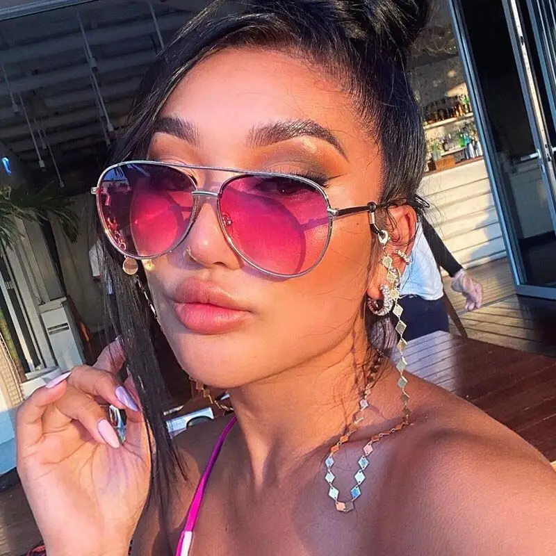 

Элегантные женские градиентные розовые солнцезащитные очки-авиаторы Модные женские солнцезащитные очки в металлической оправе мужские кр...