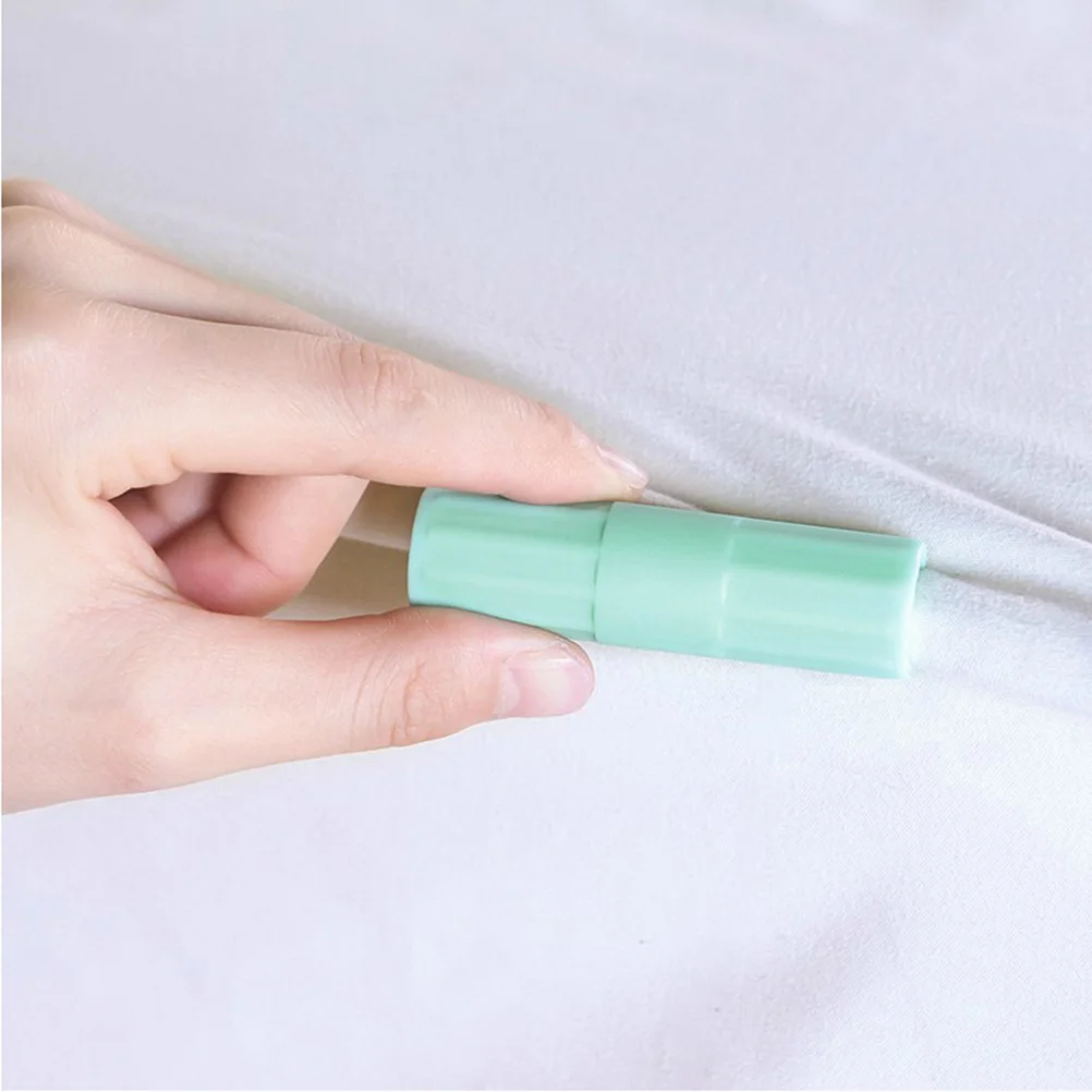 

8Pcs Bed Sheet Anti-slip Clips Fixed Clasps Quilt Clamps Bed Sheet Fastener Device (Green) Seat fixing