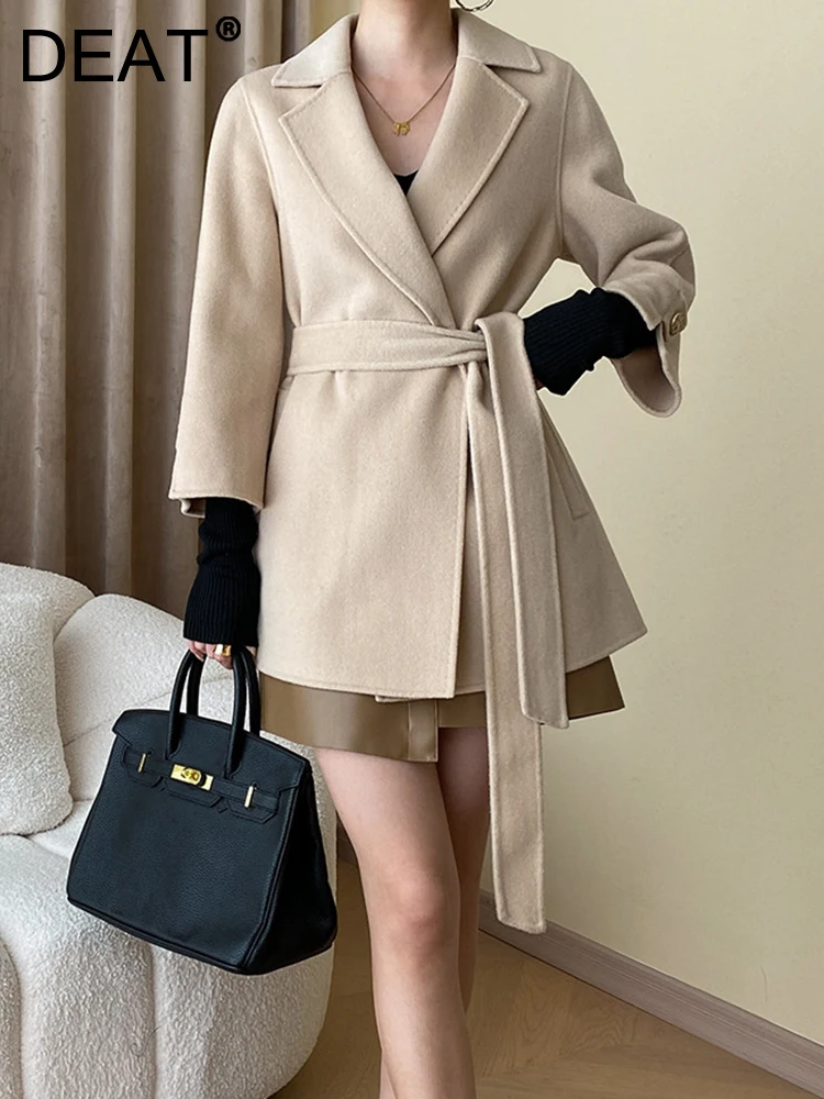 

Женское шерстяное пальто DEAT, короткое свободное однотонное пальто составного кроя с поясом, отложным воротником и пуговицами, новинка зимы 2023, 7AB1318