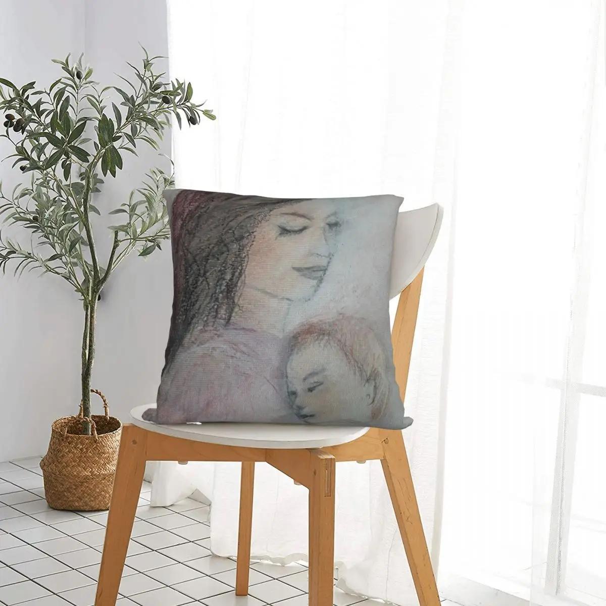 Маленькая мама с ее ребенком подушка чехол и телефон декоративный диван кровать