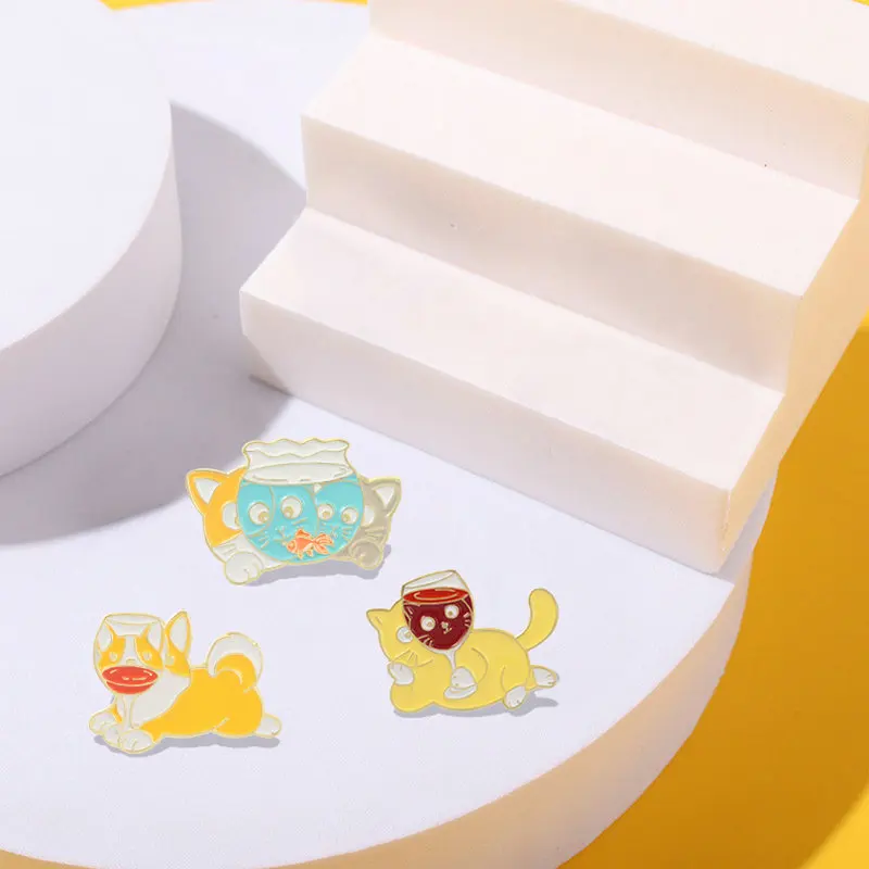 Эмалированные заколки Cheers на заказ, кошка, лиса, корги, утка, бокал, аквариум, брошь, значок на лацкан, забавное мультяшное ювелирное изделие, подарок для ребенка, друга