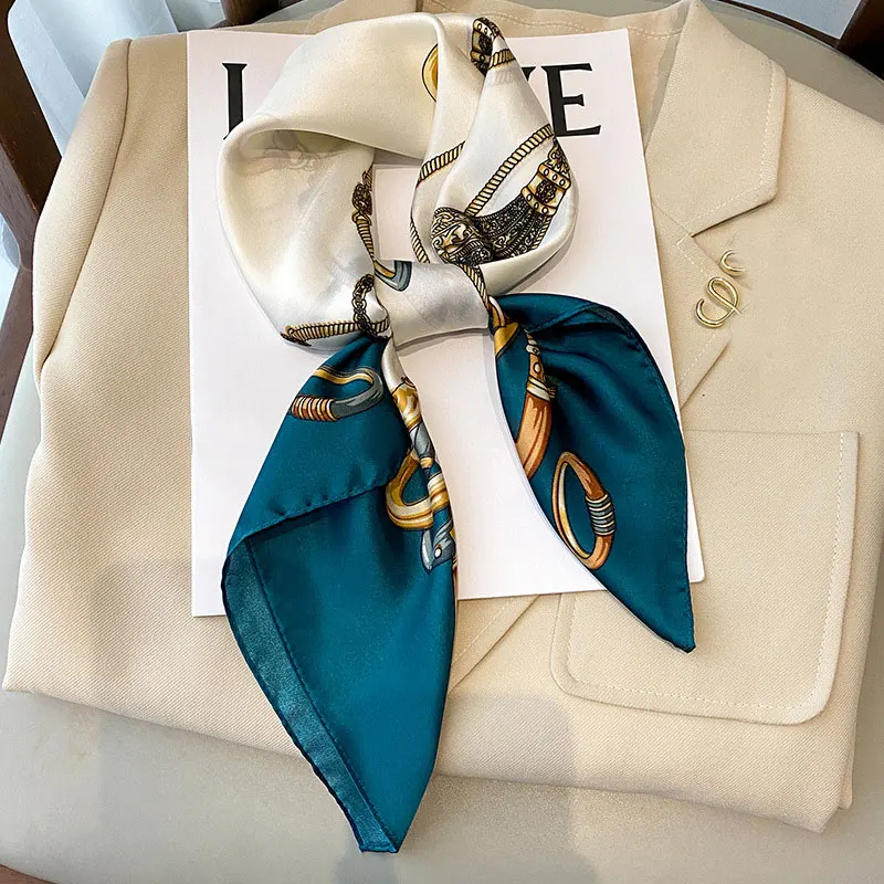 

Новинка 2022, шелковый шарф, квадратные шарфы для волос, модная шаль и накидка, Женская бандана, шейный платок, Женский хиджаб, популярная повя...