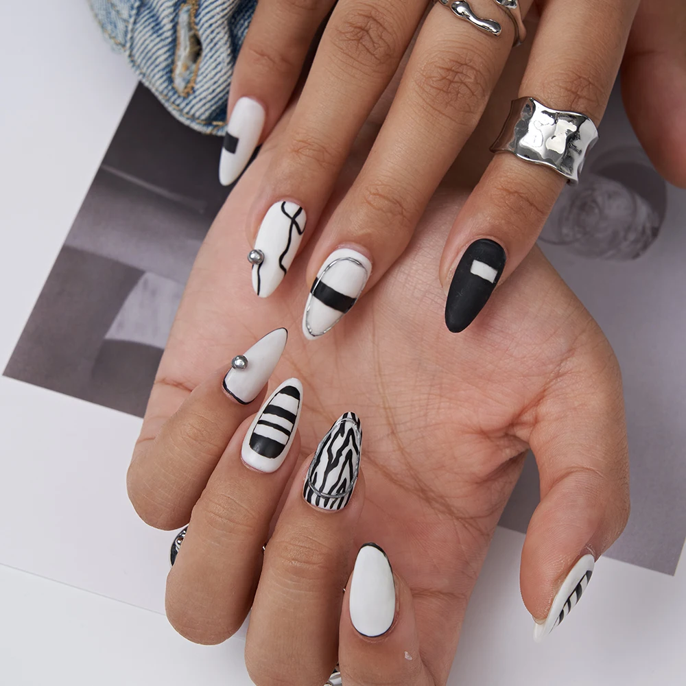 

100% Handmade Press On Nails Black and White Zebra Stripes Hand-Painted False Nails 10pc