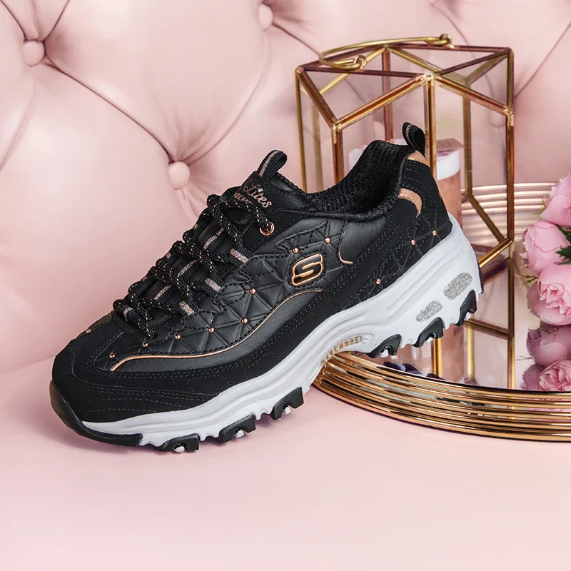 Женские кроссовки на массивной подошве из кожи