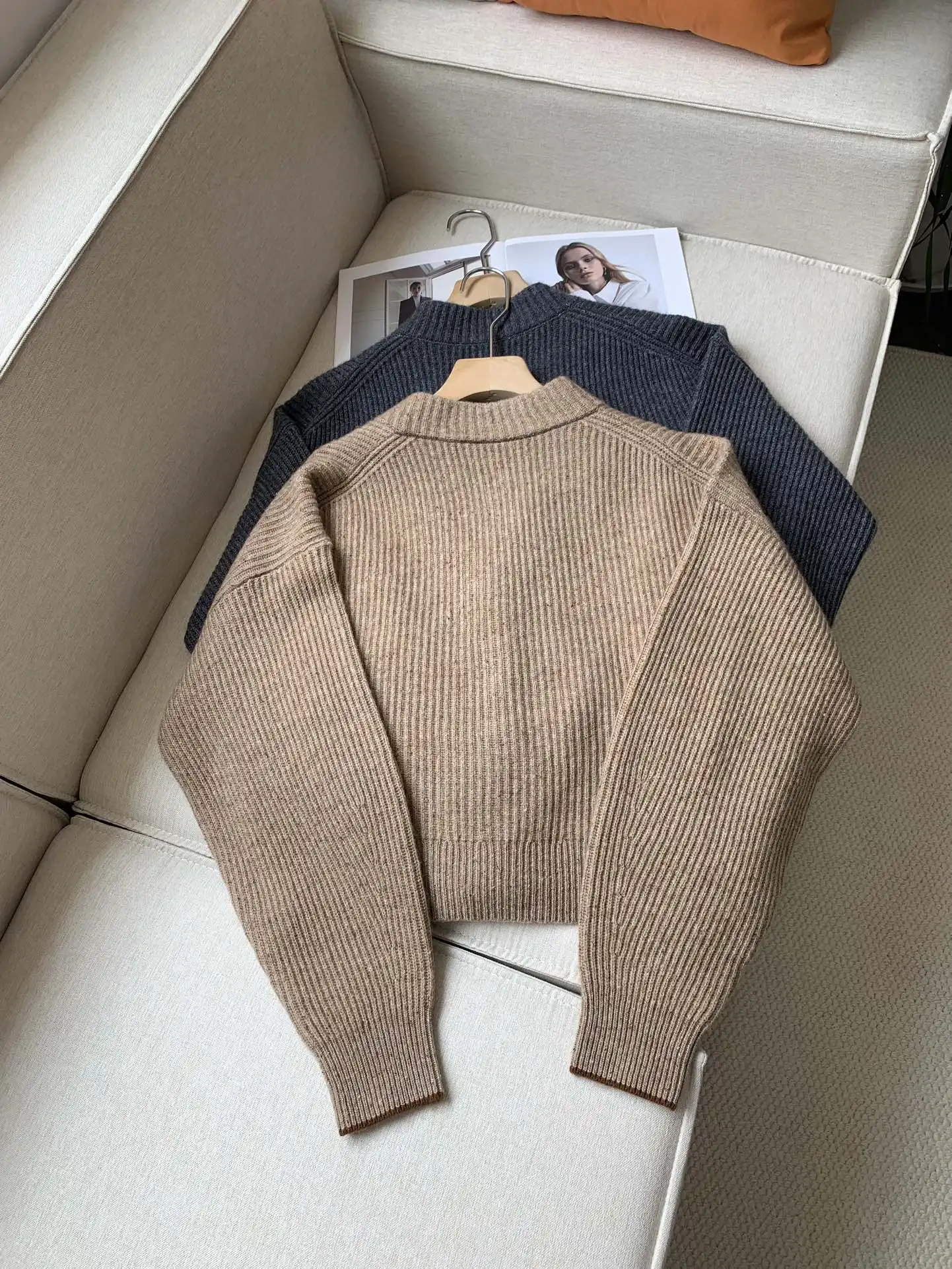 Женский Осенний 2024 кашемировый кардиган с V-образным вырезом и блестками женский