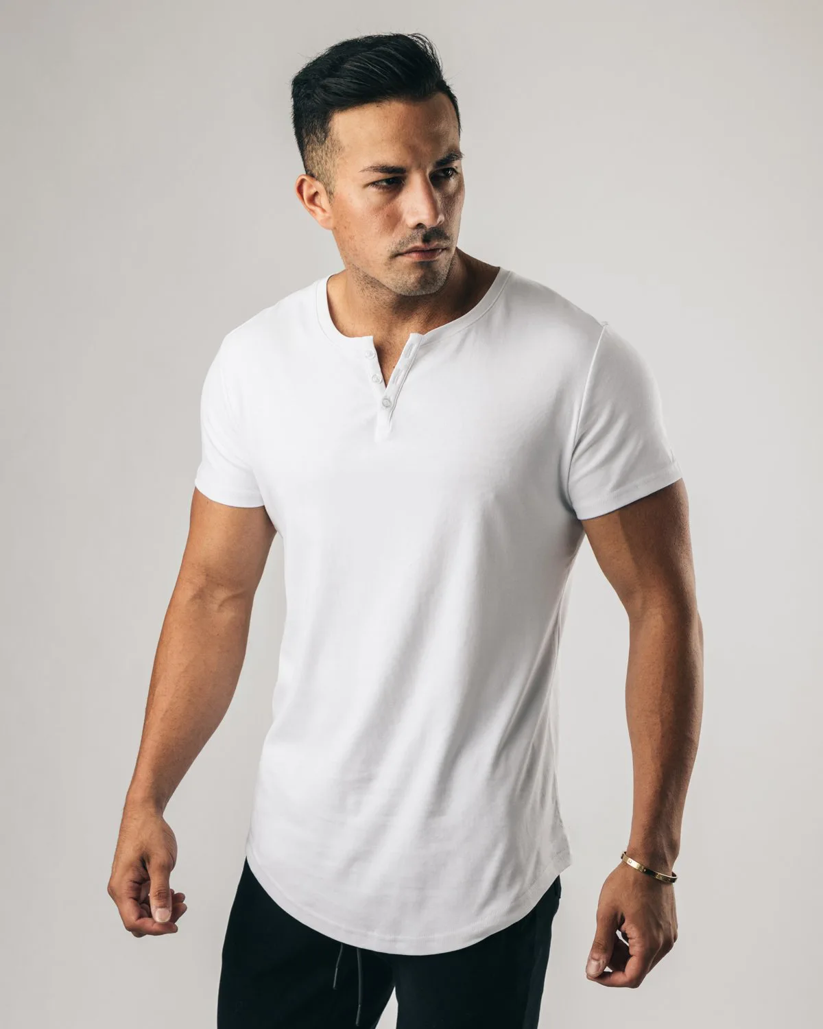 

Новинка 2021, Стильная летняя модная Мужская хлопковая футболка с коротким рукавом для фитнеса, стрейчевая облегающая однотонная уличная спо...