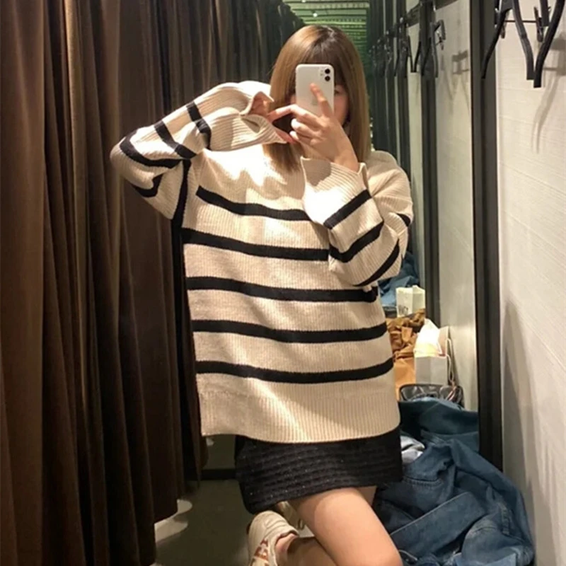 

Новинка Осень-зима 2022 женский свободный Универсальный свитер в полоску с высоким воротом и длинными рукавами вязаная одежда