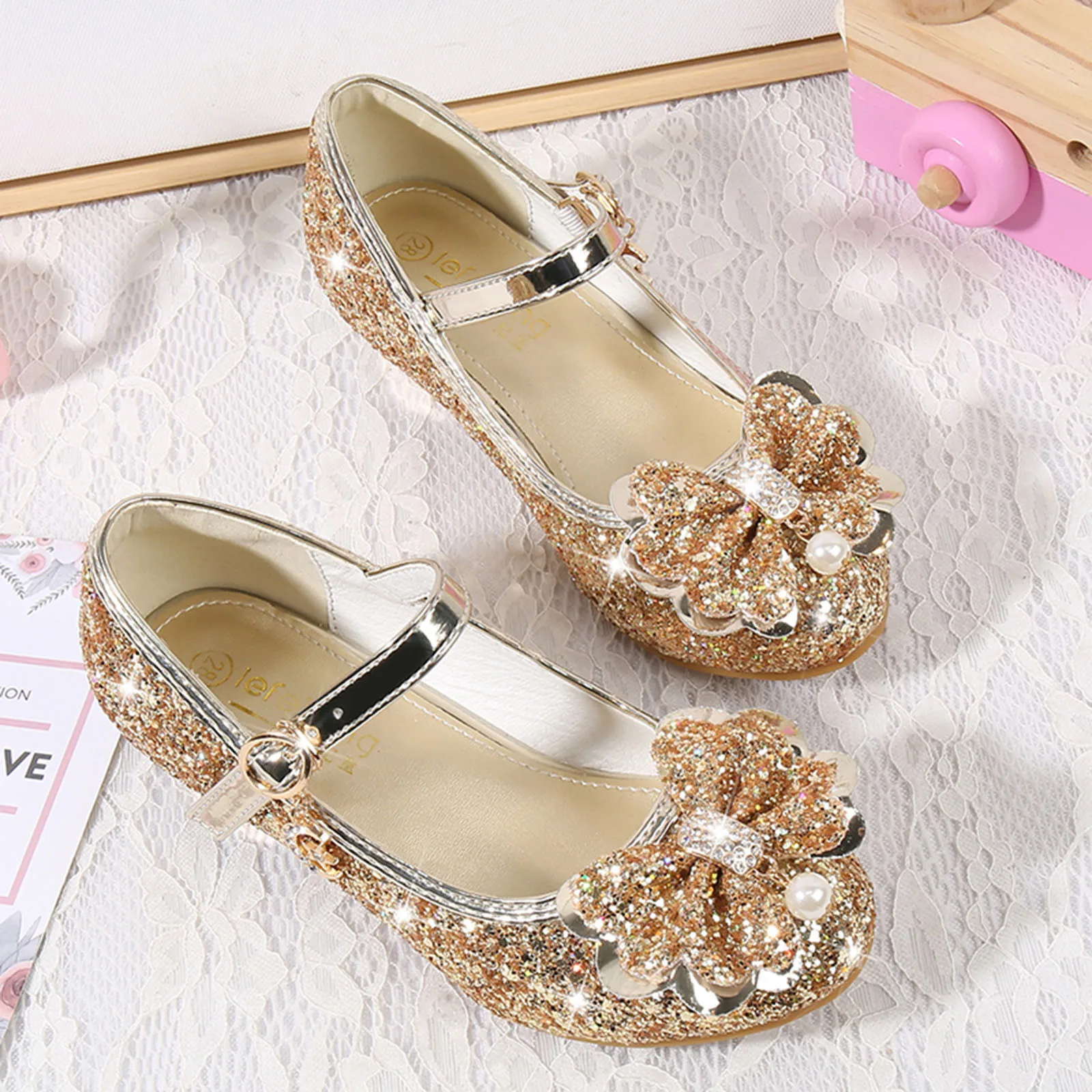

Классическая обувь для девочек на плоской подошве, повседневная детская Свадебная обувь для девочек, танцевальные сандалии принцессы, кожаная обувь с бантом