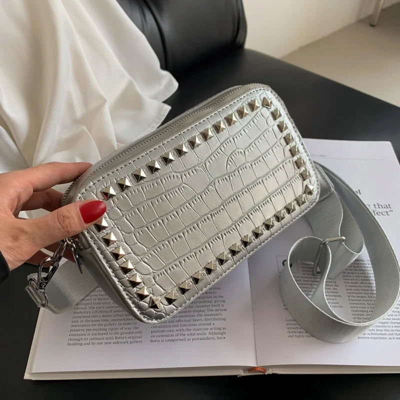 

Retro Leather Crossbody Bags for Women 2023 Luxury Designer Bag Fashion Rivet Shoulder Bag Female Handbags and Purses