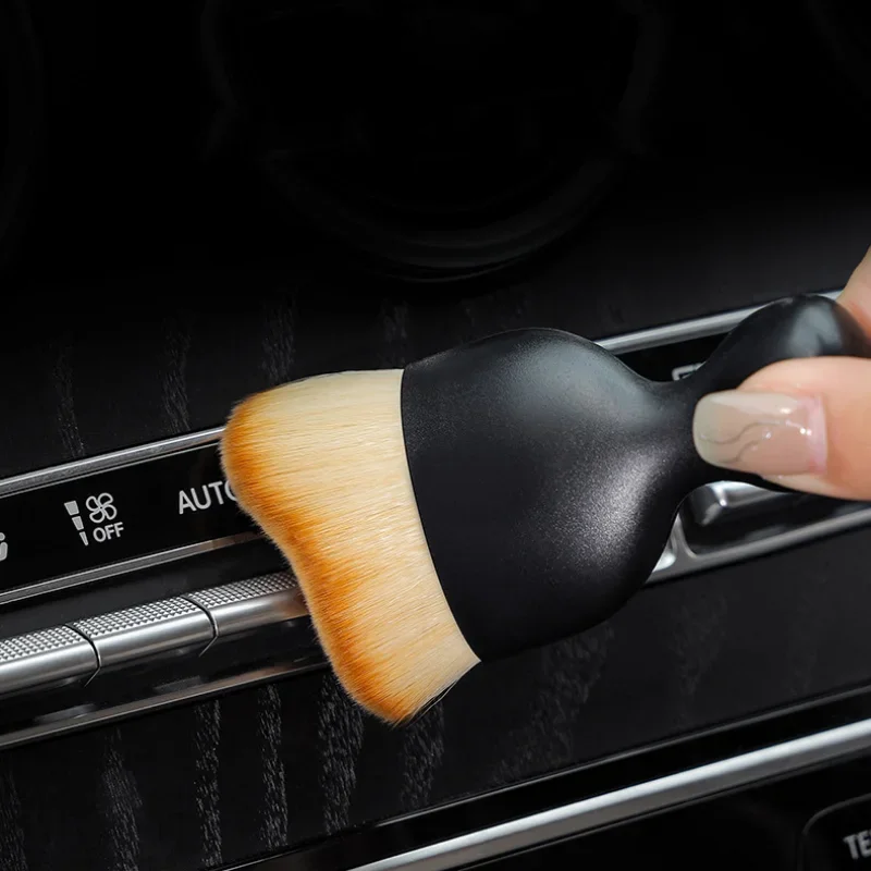 Инструмент для очистки салона автомобиля щетка чистки воздуховода щелей