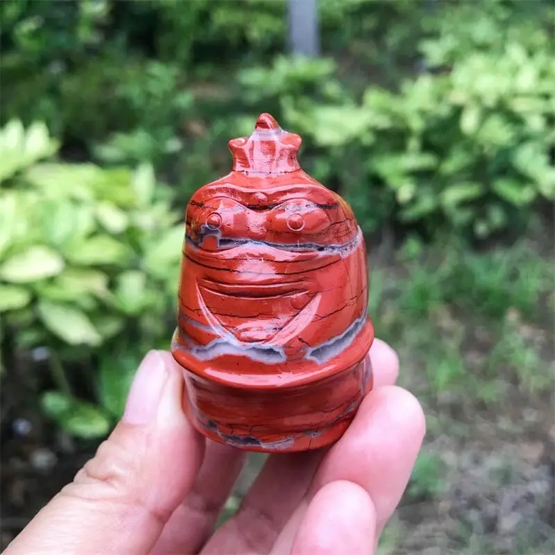 

5 см Натуральная красная яшма, Забавная фигурка жука из мультфильма, резьба, лечебный камень, украшение для дома, детский подарок на день рождения, 1 шт.