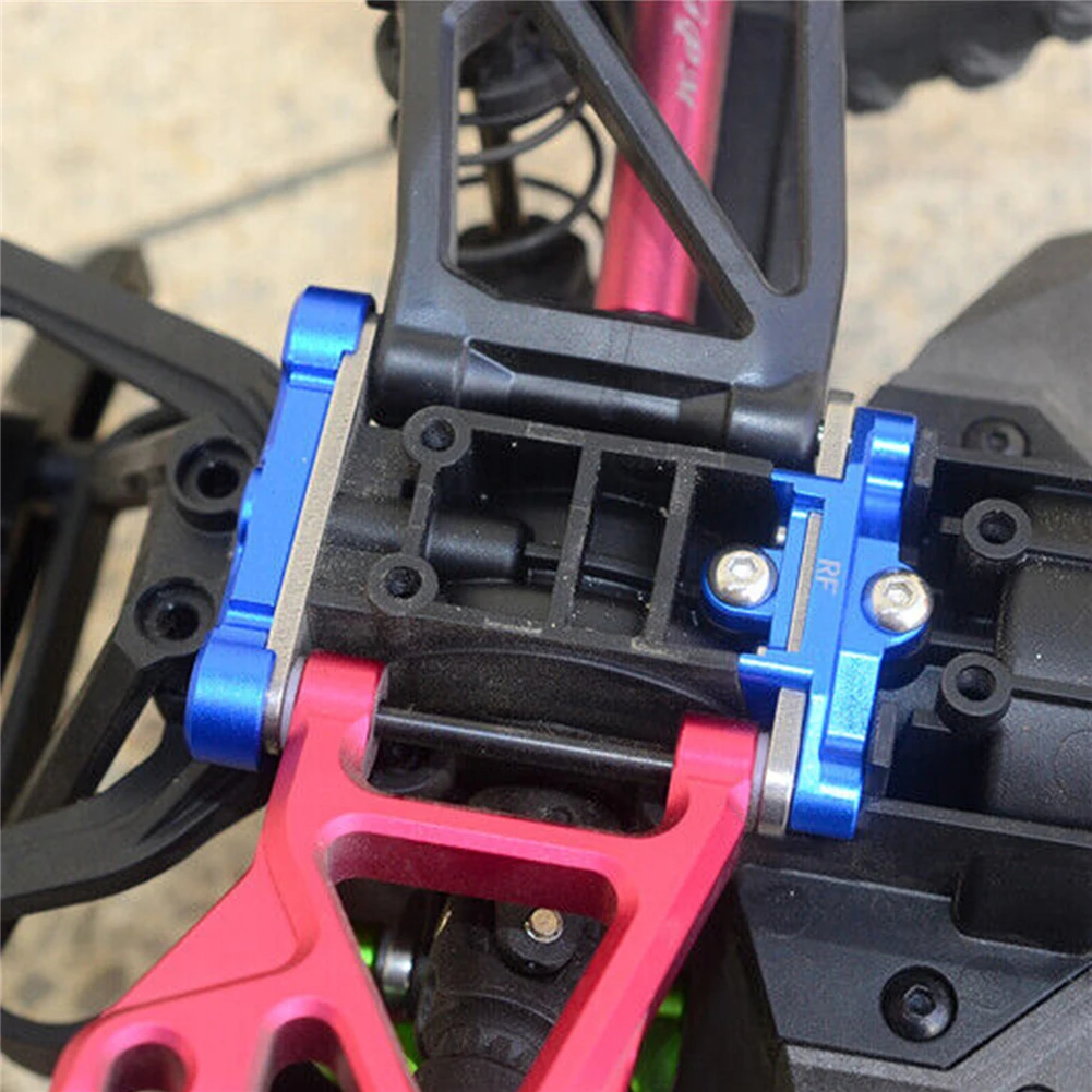 Передний + задний нижний кронштейн для TRAXXAS 1/10 Maxx 1/8 Slash