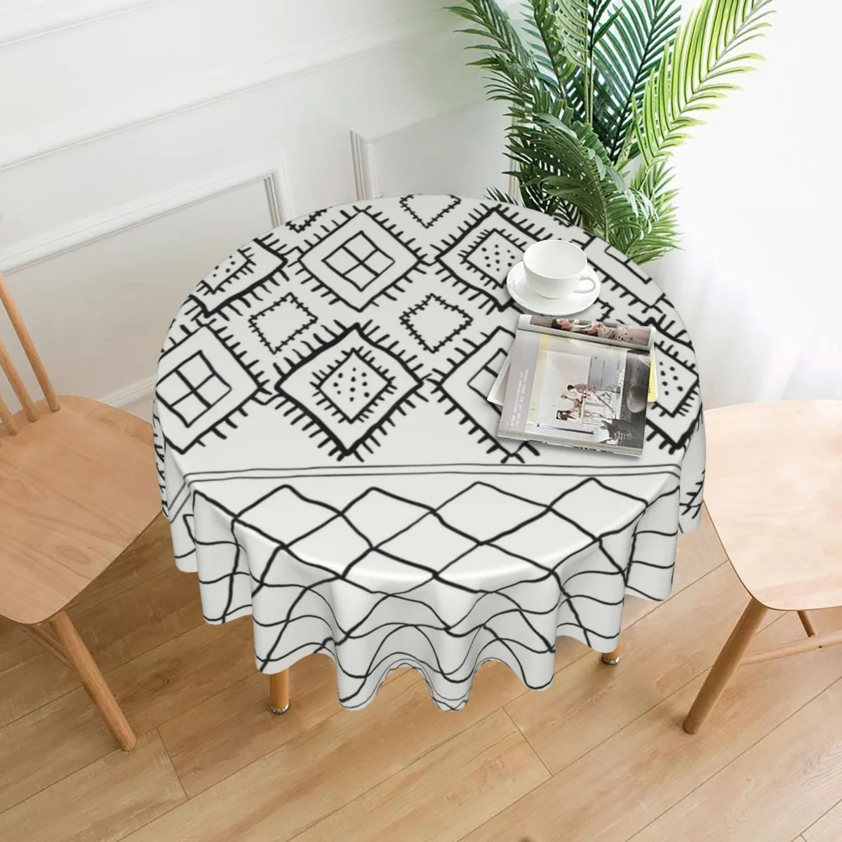 

Beni Moroccan Print In Cream Table Cloth Desk Cover Polyester Painted Dustproof Round Picnic Mat for Coffee Table Gift