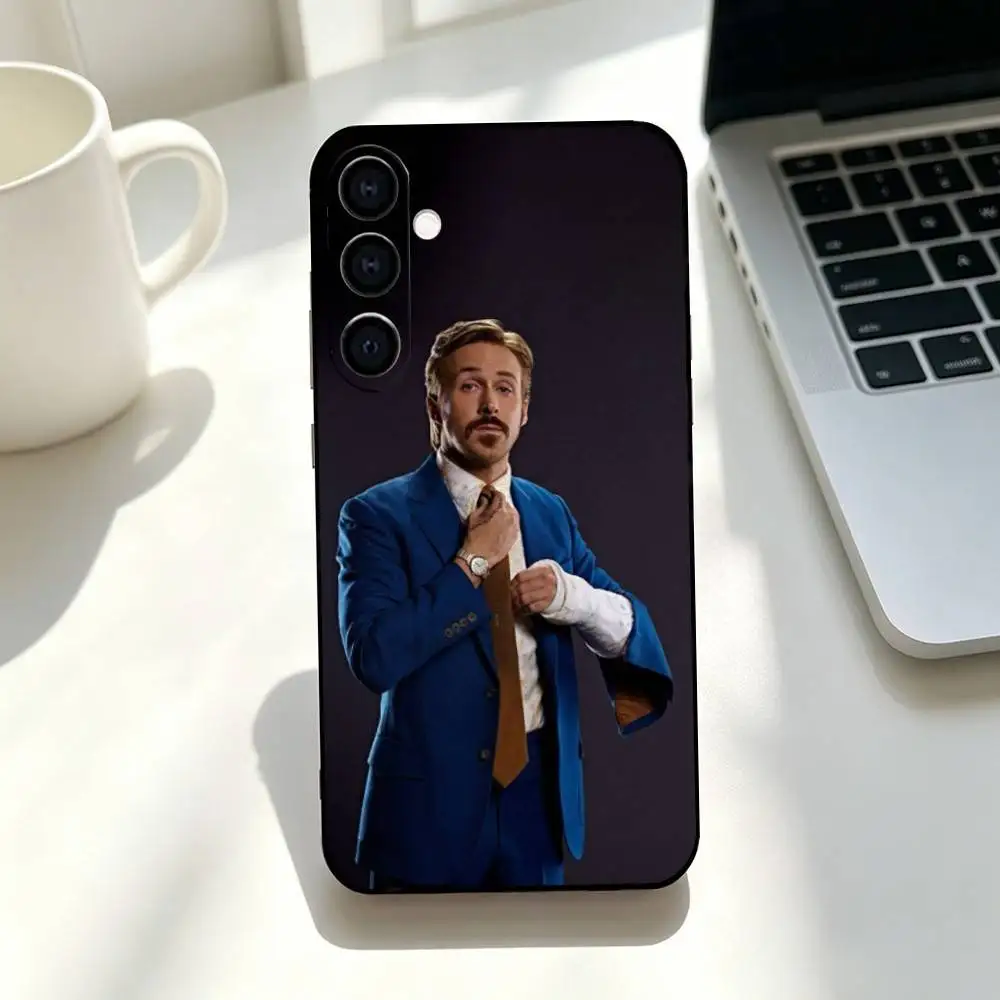 Фото Чехол для телефона R-Ryan Gosling Rapper Funny, черный, силиконовый, мягкий, для Samsung Galaxy A73, A72, A71, A70, A53, A52, A51 №4