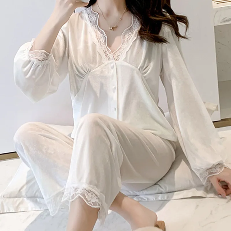 

Autumn Long Sleeve Trouser Suit White Velvet Pajamas for Women Sexy Lace Trim V-Neck Sleepwear Loose Home Clothes Homewear
