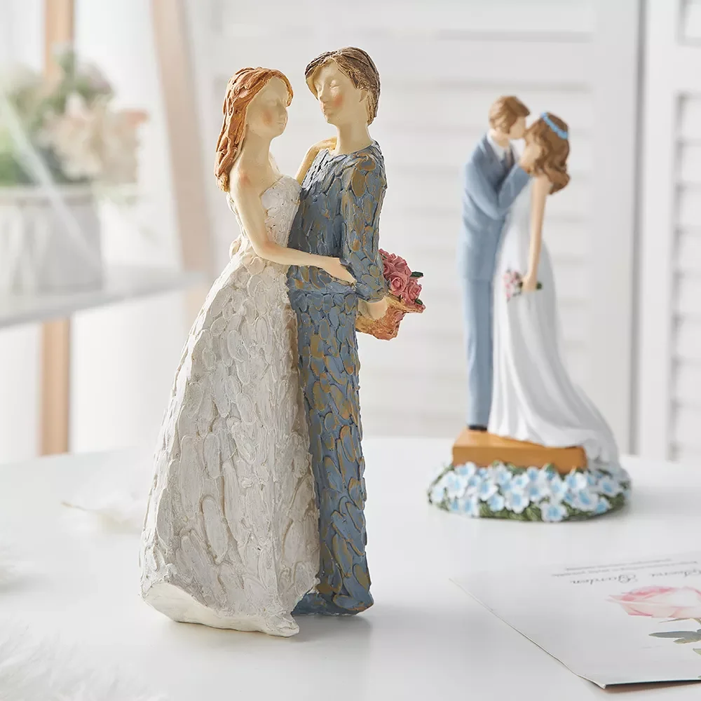 

Home Decoration For Living Room Ceramic Couple Statues Office Desk Decor Resin Sculpture Modern Art Decor Christmas present