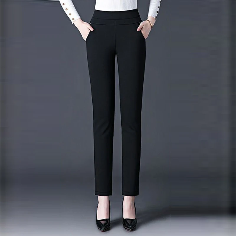 Рисунок 4 - Женская одежда Осень-Зима корейские