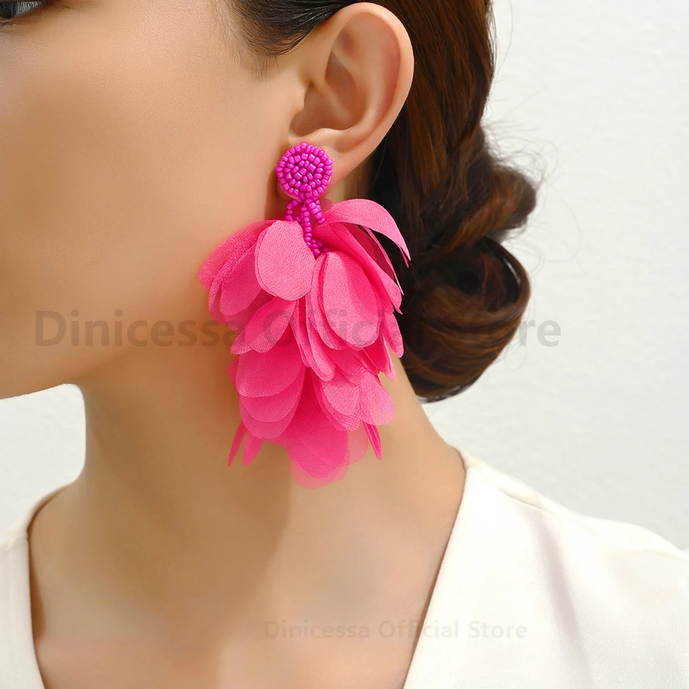 Зеленые лепестки элегантные бусины очарование декор перфорация дама висящая на