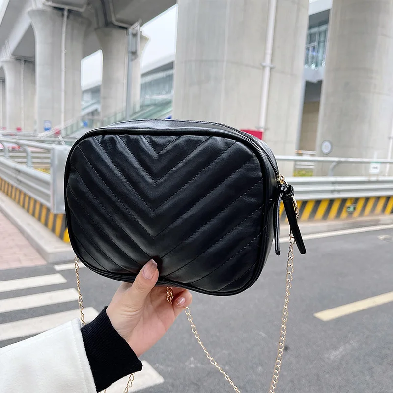 

MAPDAW handbag embroidered line rhombus messenger bag women's bag trend PU soft chain shoulder bag small square bag