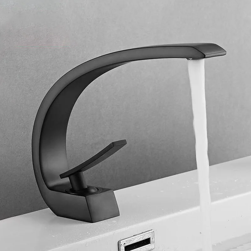 

Deluxe Bathroom FAUCet Bathroom Sink Faucet European High Standard Copper Hot and Cold Water Single Handle Bathroom Sink Faucet