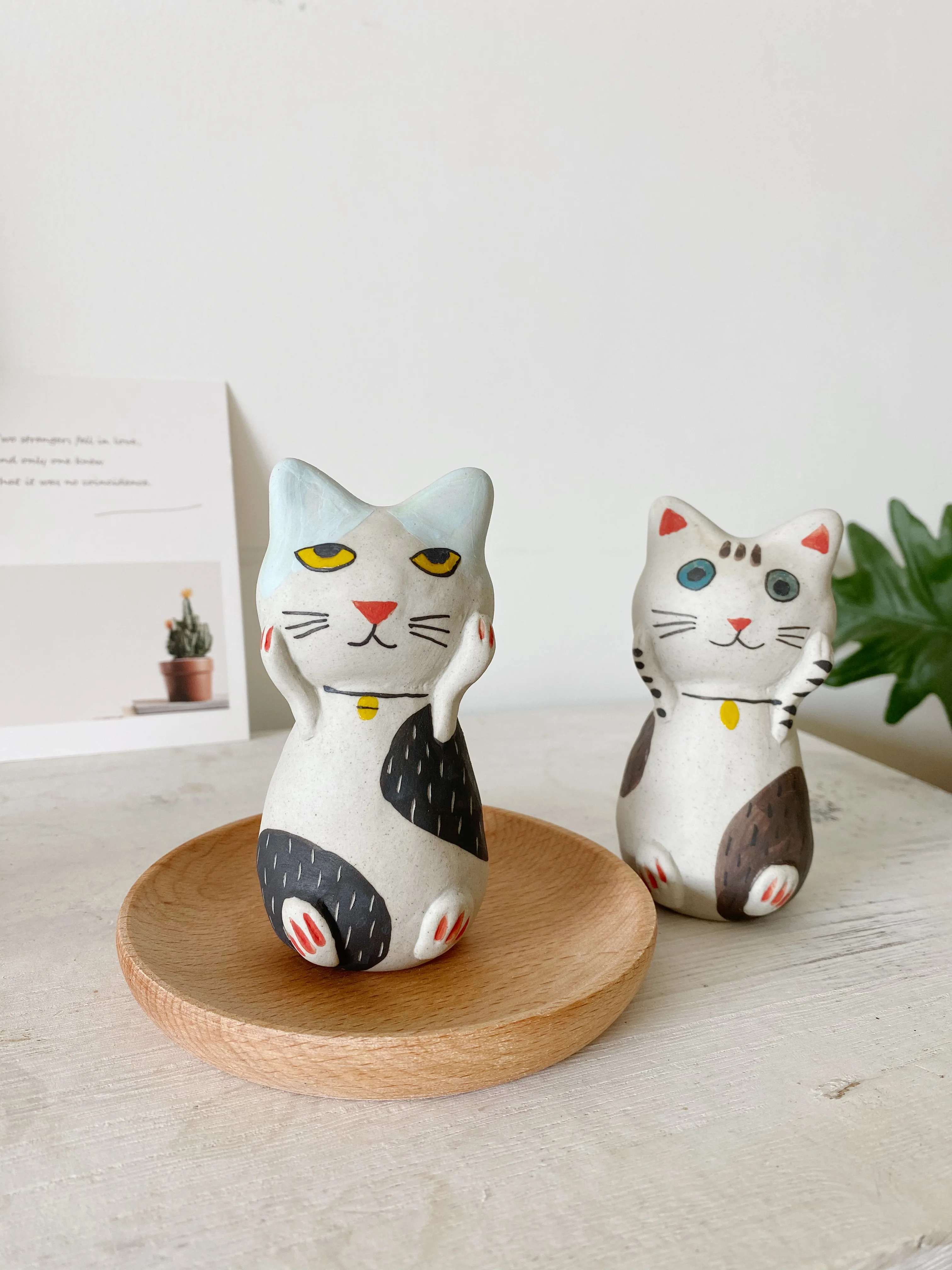 

Style Ceramic Handmade Cat Simple Artistic Janpanese Fresh Healing Series Cute Home Ornaments