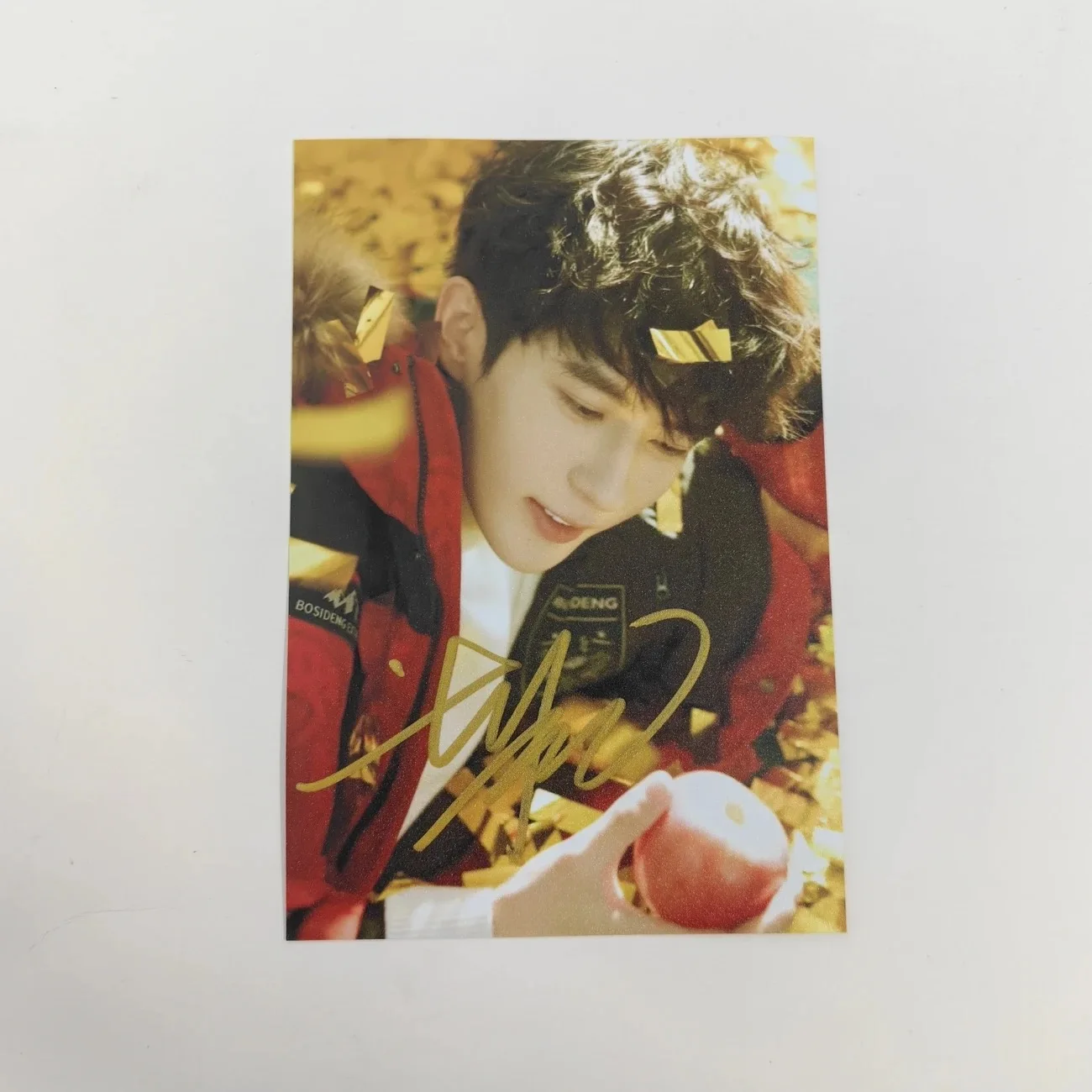 

Плакат Ю Мэнглуна с автографом