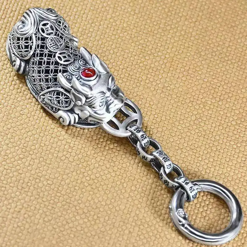 

National Wind Trend Paixiu Car Keychain Pendant Men and Women Personality Creative High-end Net Red Metal Piqiu Car Ornaments
