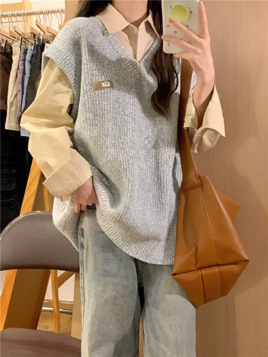 Plus size Two-piece Suit Early Autumn V-neck Gray Overlapping Knit sweater Vest Female Student + Apricot Shirts