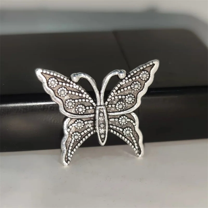 

Fashion Silver Butterfly Metal Souvenir Badge For ZP Kerosene Petrol Lighter DIY Handmade Decor Accessory Smoking Gadget