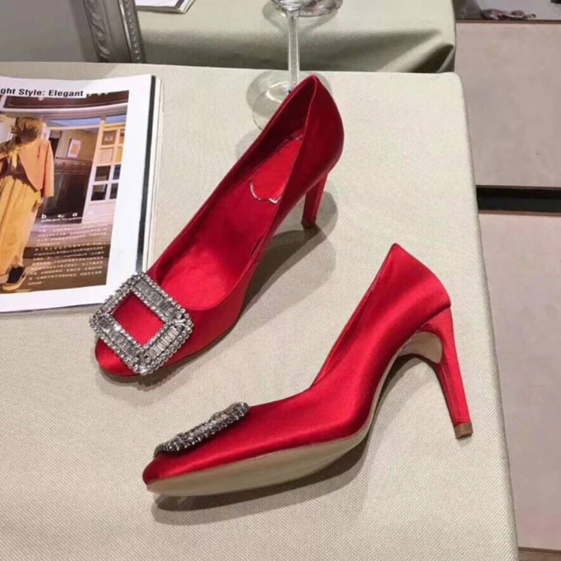 

2022 European and American Autumn New Round Head High Heels High -heeled Light Mouth Single Shoes Rhinestone Women's Shoes