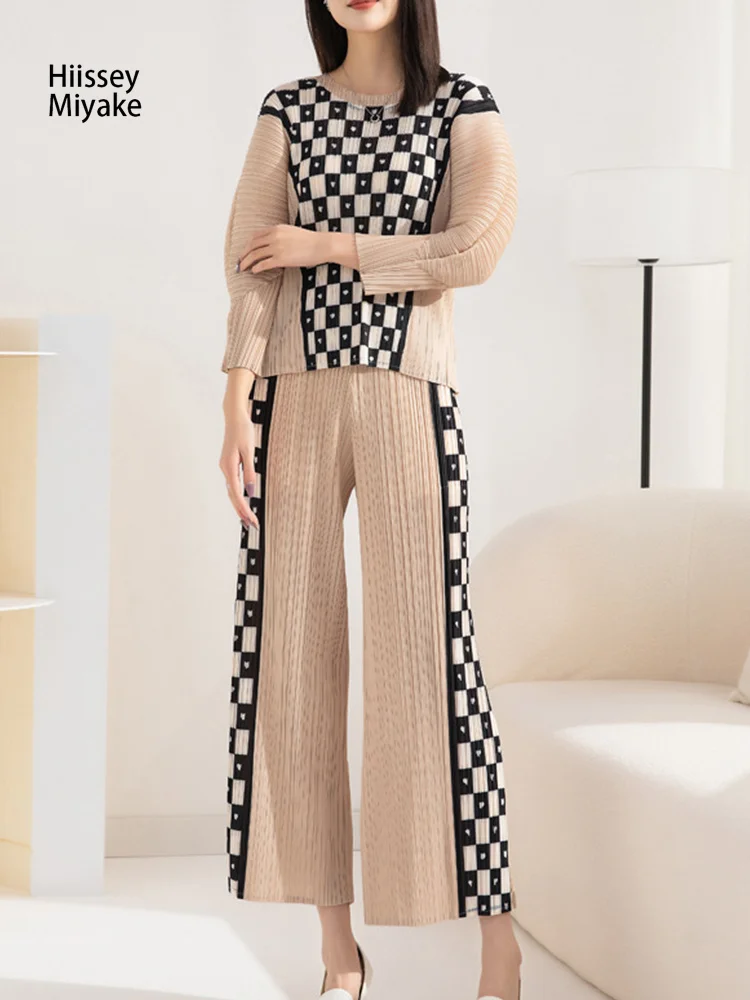 

HiIssey Miyake Fashion Design 2023 Women Spring New Casual Two-piece Round-Neck Long-sleeved Top+Wide-legged Nine-point Pants