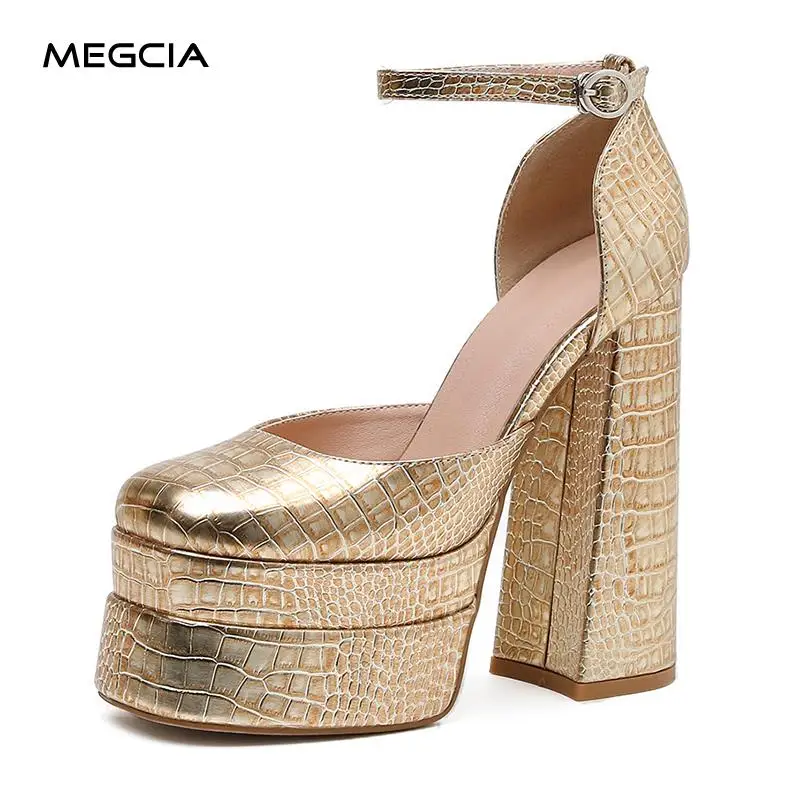 

2022 Summer Women Sandals Platform Closed Toe Sandals Pumps Super High Heel Shoes Gold Green Black Party Shoes Designer New M243