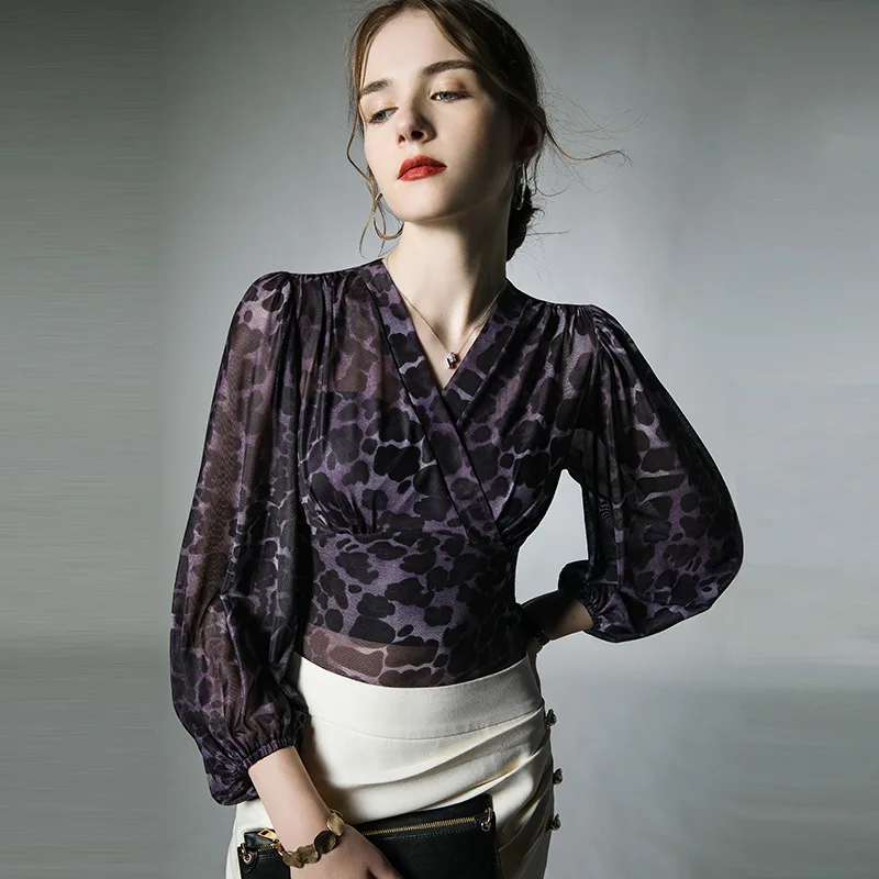 

Vintage Autumn New Temperament Shirt V-neck Leopard Print Top Latin Dance Top for Women