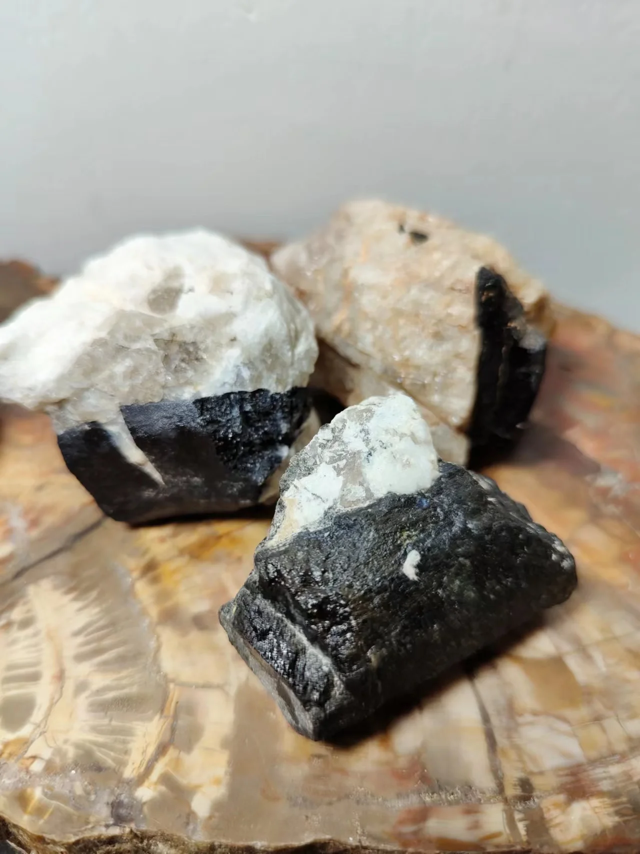 1Kg Making Jewelry Natural Raw Stone Raw Ore Black Tourmaline Ore Energy Cure Fortune Family Living Room Decoration