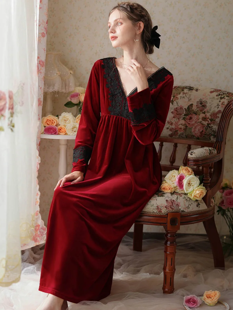 Women French Elegant Velour Robe V-Neck Backless Long Night Dress Pleuche Velvet Sleepwear Princess Nightwear Vintage Nightgowns