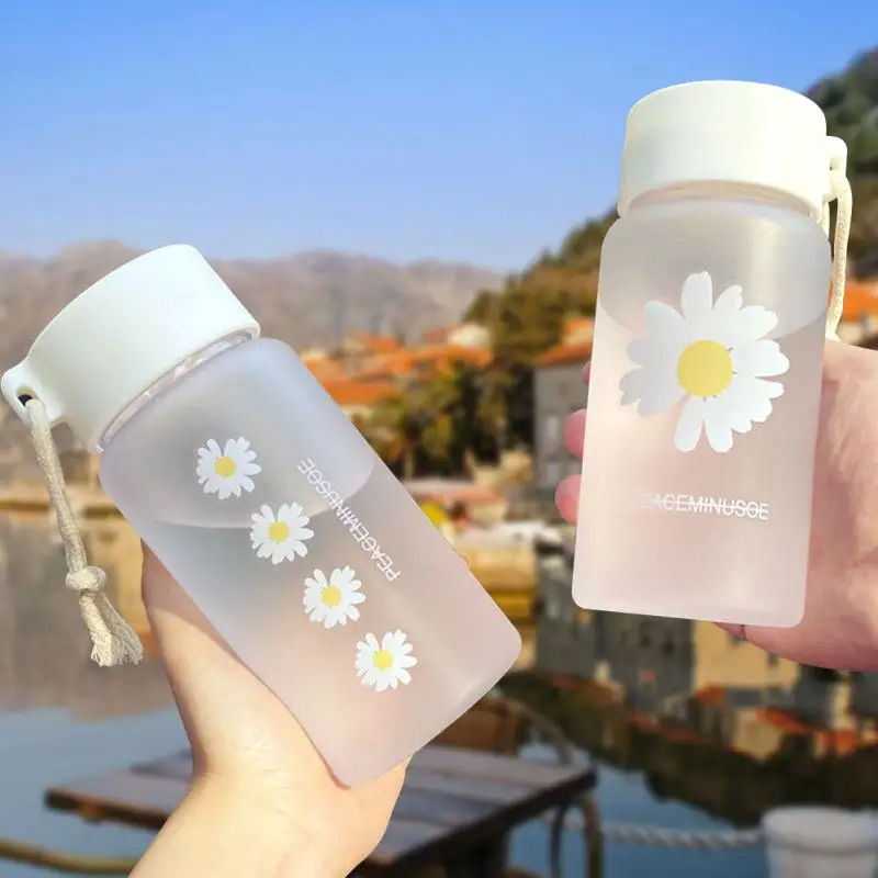 

500ml Transparent Frosted Water Bottle Portable Small Daisy Water Cup For Tea Milk Coffee Leakproof Heat Resistant BPA Free