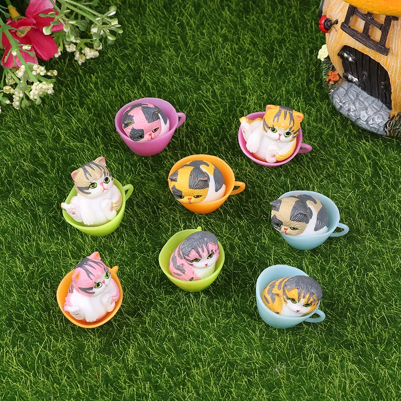 

Mini Animal Cat Ornament Dollhouse Plant Pot Landscape Figurine Random Color