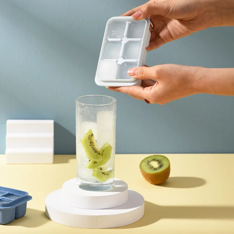 

3pcs Mini Iced Cube Making Mold Ice Tray Ice Box with Cover Stackable Sealing Box Small Size Ice Maker Mold Set Dining Bar Tool