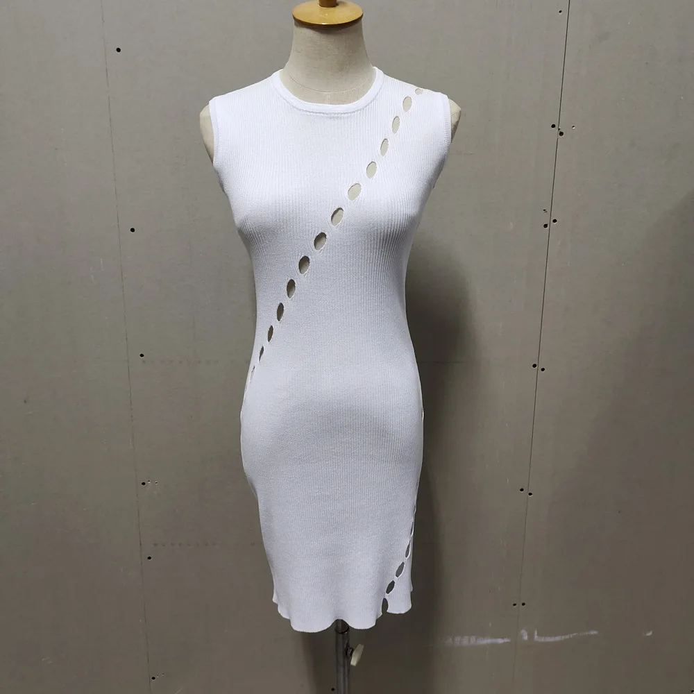 

Wholesale 5 pcs)2022 Sleeveless Club Party Mini dress Women's knitted Hollow Out White Skinny Tank Dresses Sexy Bodycon Clothing