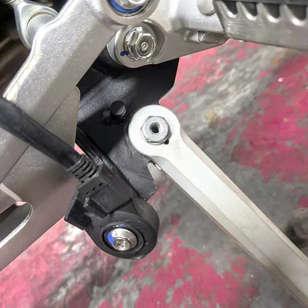 Опускающая подставка короткая боковая для парковки поддержка запуска Macbor Montana XR5