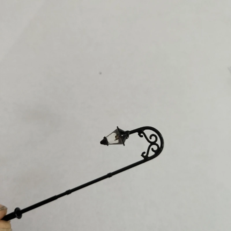 1:87 HO Scale Retro Model Street Lamp Layout Lamppost Garden Landscape Light Railway Train Mini