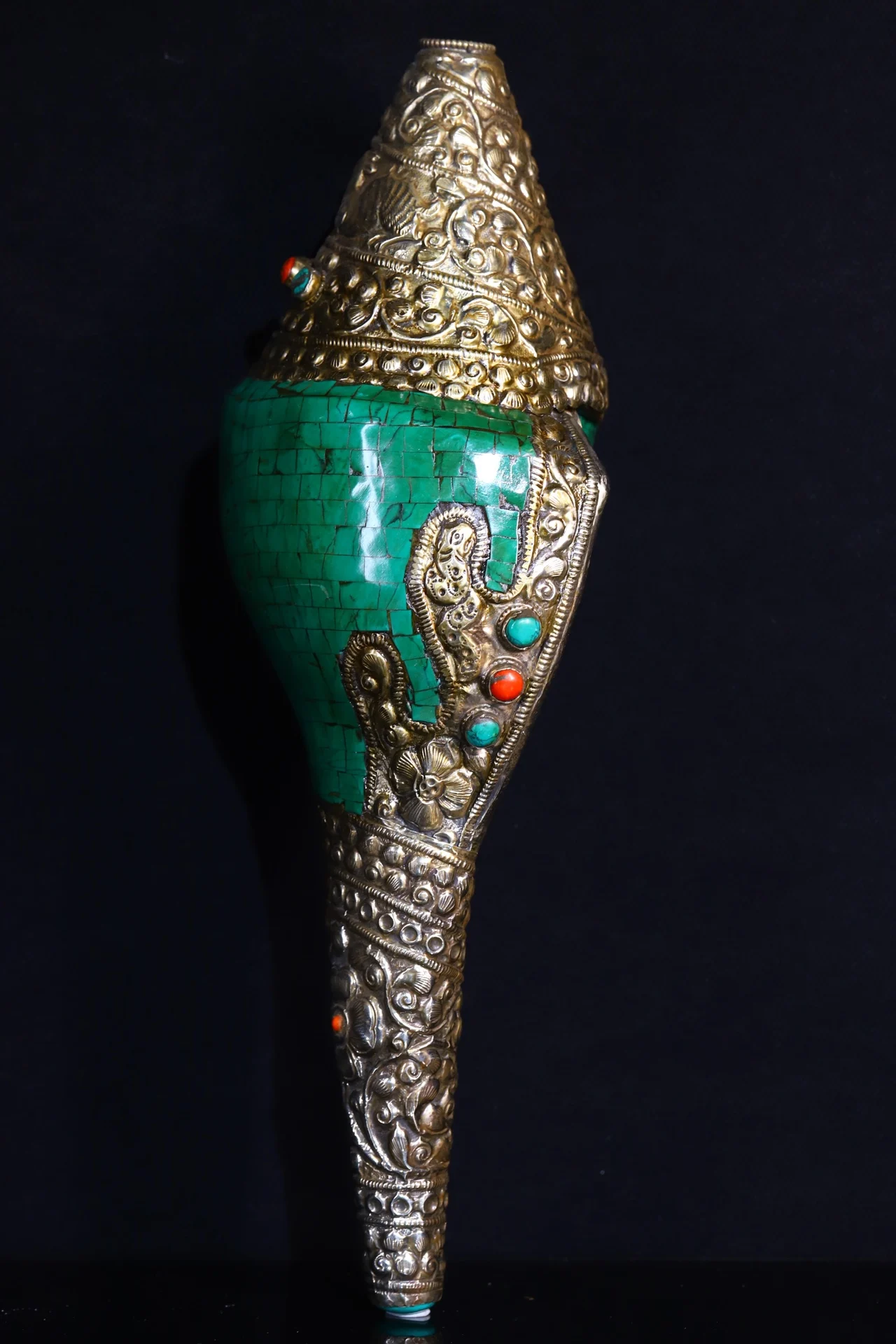 

13" Tibetan Temple Collection Old natural conch mosaic Gem turquoise conch Buddhist utensils Town house Exorcism
