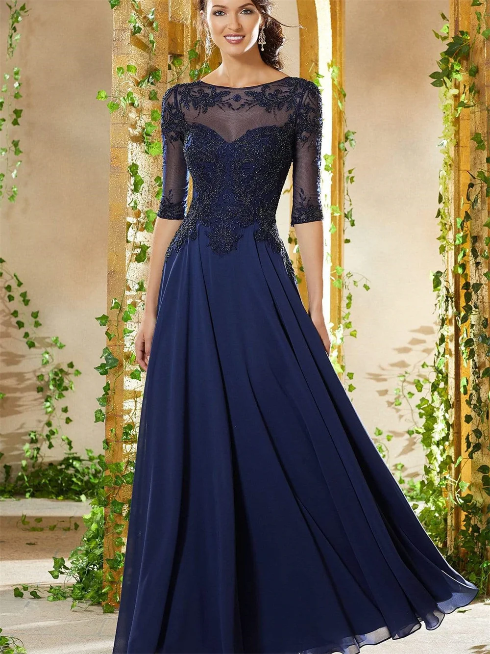 Рисунок 4 - Винтажное кружевное платье для матери невесты